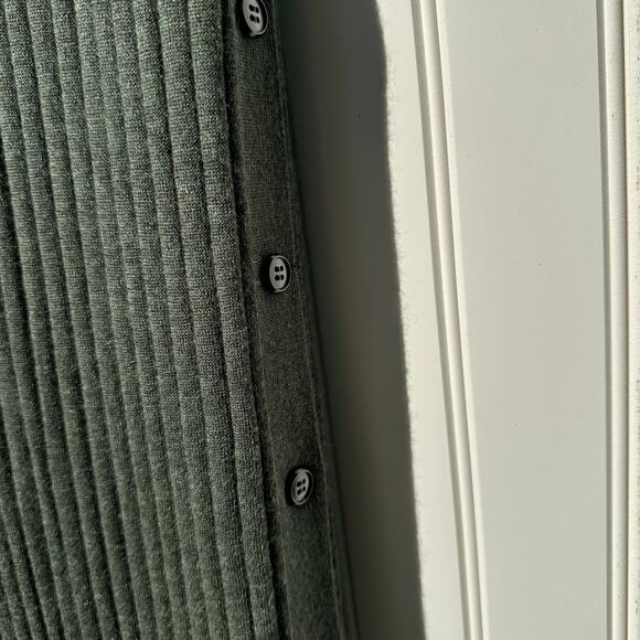 Lisa Yang Katie Skirt Side Button Long Tulip Hem Ribbed Cashmere Moss Size 1 S/M - Picture 14 of 16